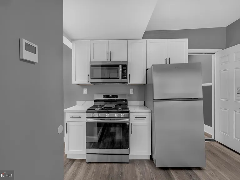 1725 Hollins St #3 — Photo 7