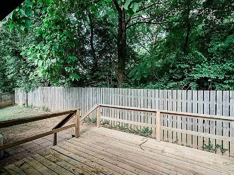 1619 S Troy Ct — Photo 3