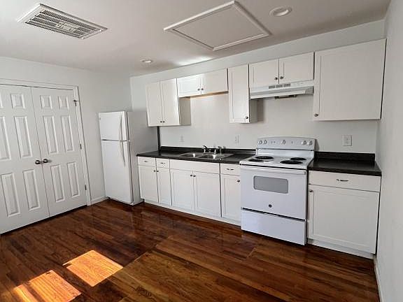 4th image of 205B Mitchell Ave