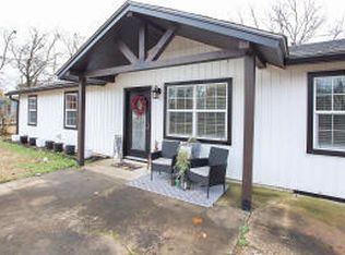 909 W 3rd St, Russellville, AR 72801