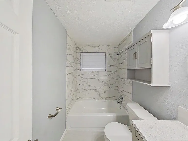 4002 Prudence Dr — Photo 6