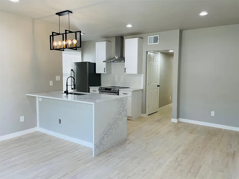 4609 Virginia Ave #101 — Photo 2