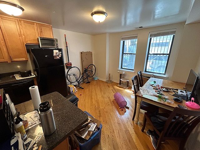 1st image of 7609 N Bosworth Ave APT 1S