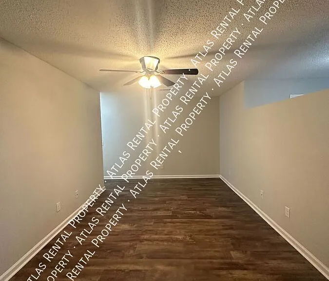 113 Cedar Ct — Photo 4