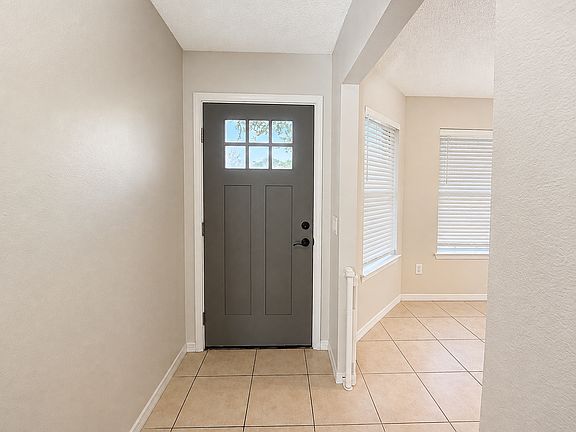 2nd image of 2722 Shalimar Dr