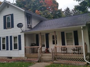 307 N Hillsdale St, North Adams, MI 49262