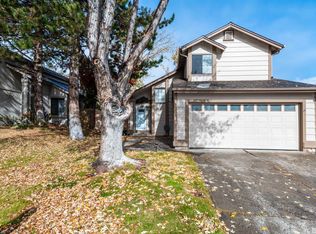 5895 Shadow Park Dr, Reno, NV 89523