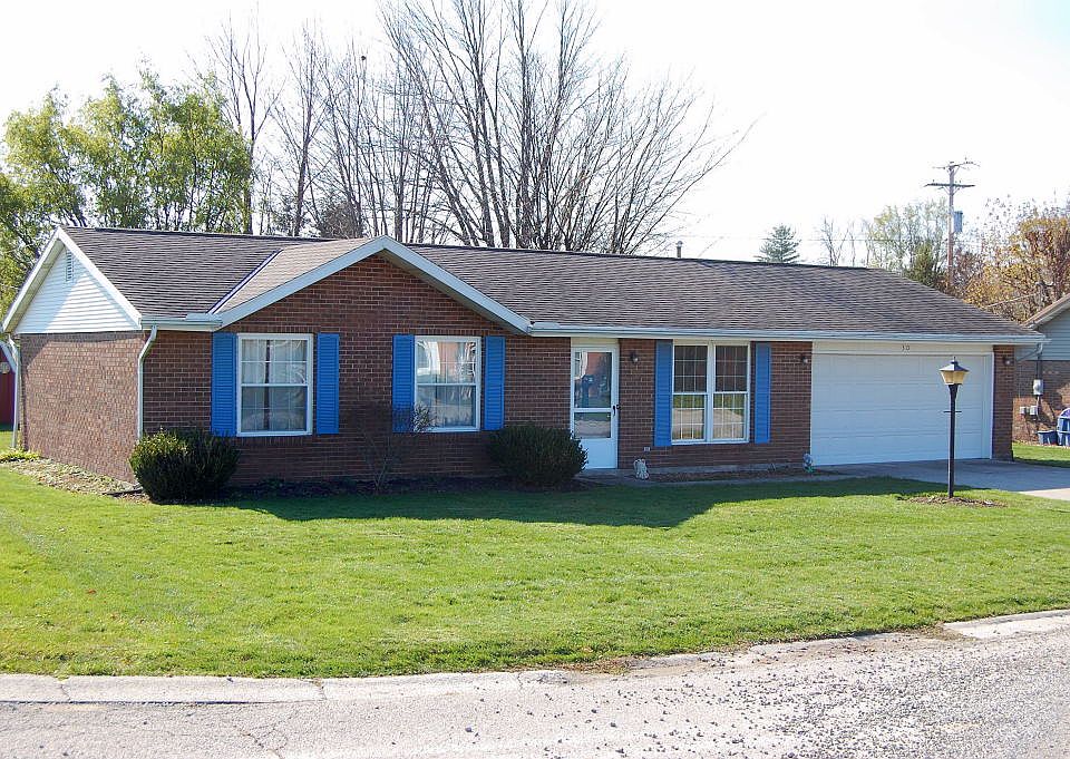1st image of 30 Edgewood Dr