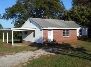 225 Cross Roads Dr, Seneca, SC 29678