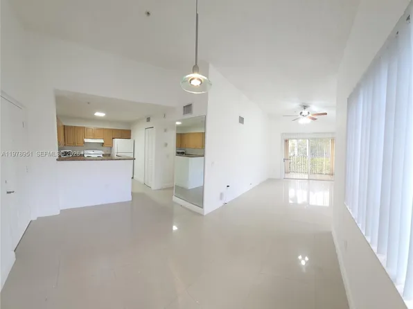 2031 Renaissance Blvd, Miramar, FL