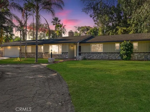 2285 Sunset Dr, Escondido, CA 92025