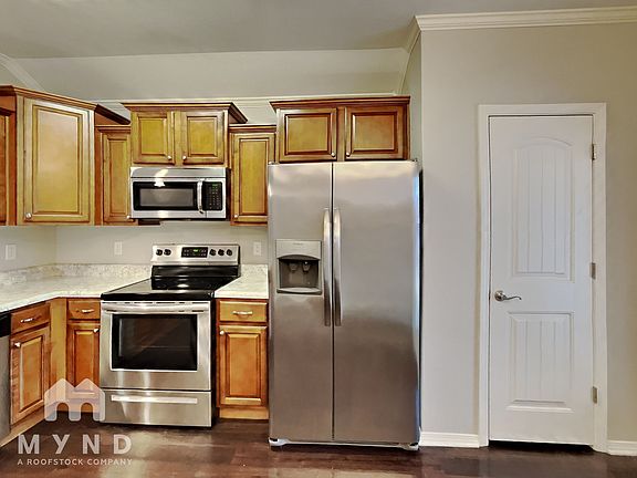 4th image of 302 Spruce St