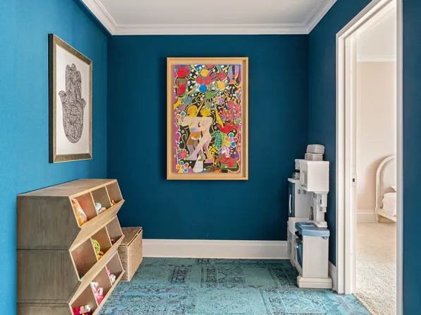 300 East 77th Street image 11 of 19