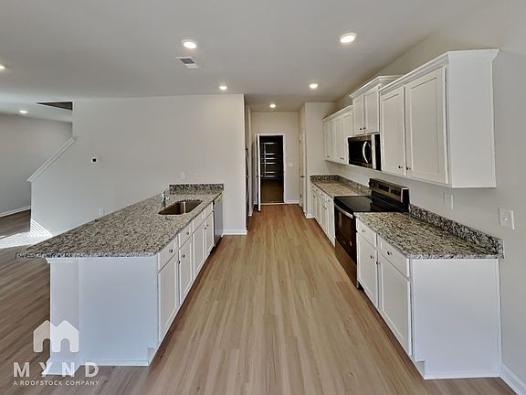 3rd image of 3602 Clover Valley Dr