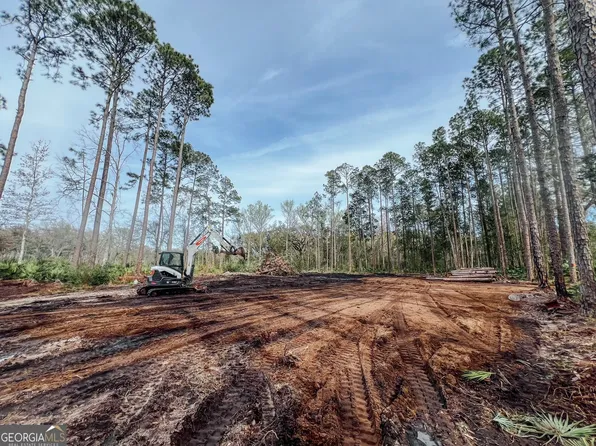 7079 Harrietts Bluff Rd, Woodbine, GA 31569