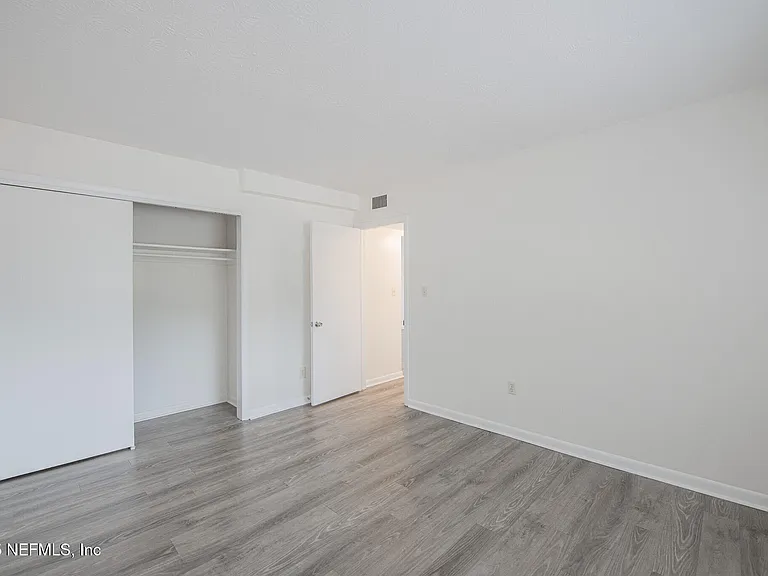 1217 Park Ave #28 — Photo 17