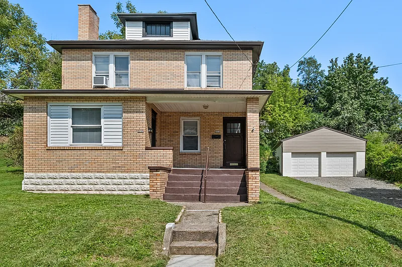 2 bed, 1.0 bath, $1,450 — Photo 1