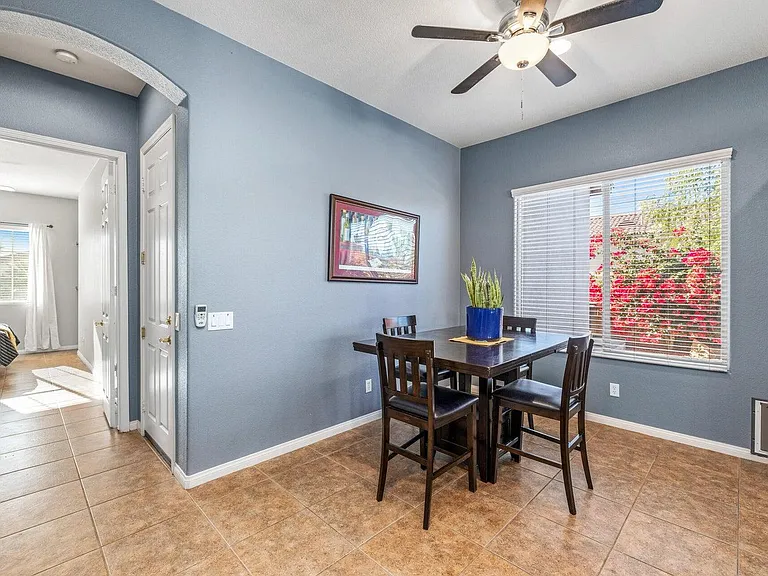 79704 Castille Dr — Photo 37