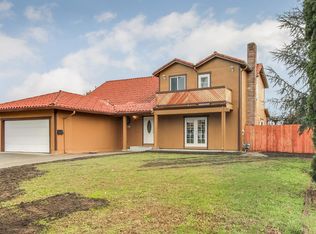 5270 Country Club Dr, Rohnert Park, CA 94928