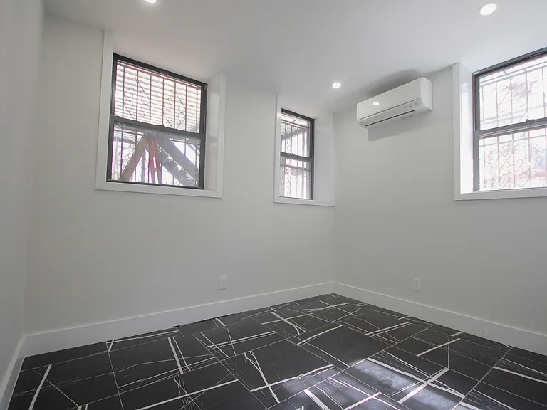 49 E 56th St #1 — Photo 5