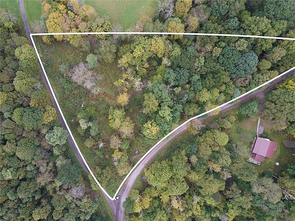 2nd image of 999 Beaver Ck Rd
