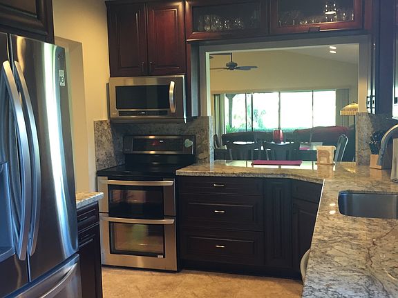 2nd image of 318 Fairview Cir #26
