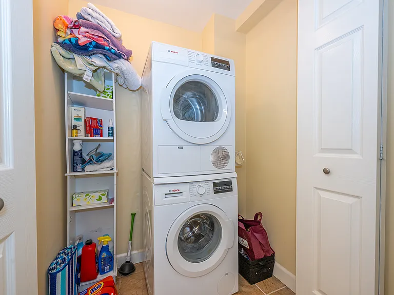 262 Main St #204 — Photo 29