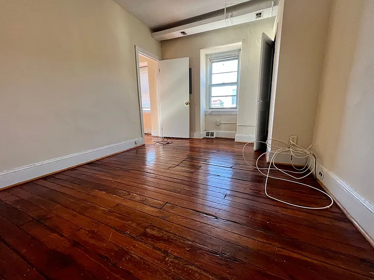 Powelton Ave 4007 — Photo 13
