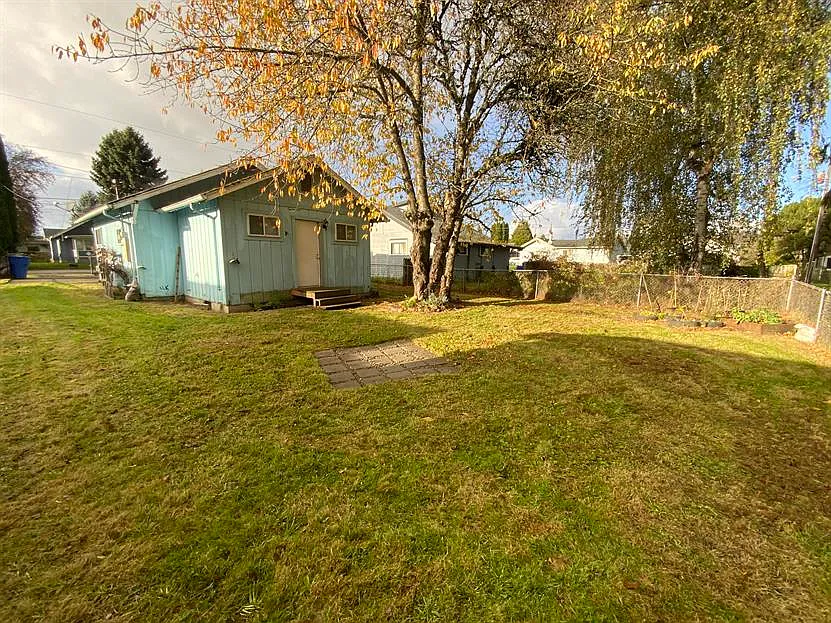2 bed, 764 sqft, $965 — Photo 2