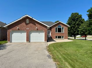 238 4th Ave, Hanover, ON N4N2B5