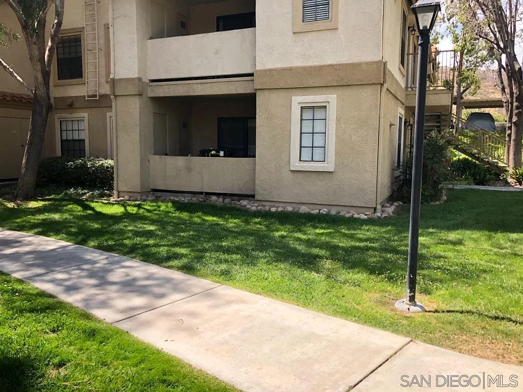 2 bed, 881 sqft, $2,980 — Photo 4