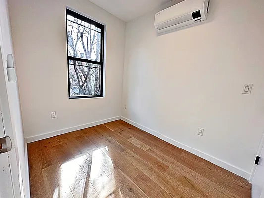 Rented by Brooklyn Property Group LLC | media 30