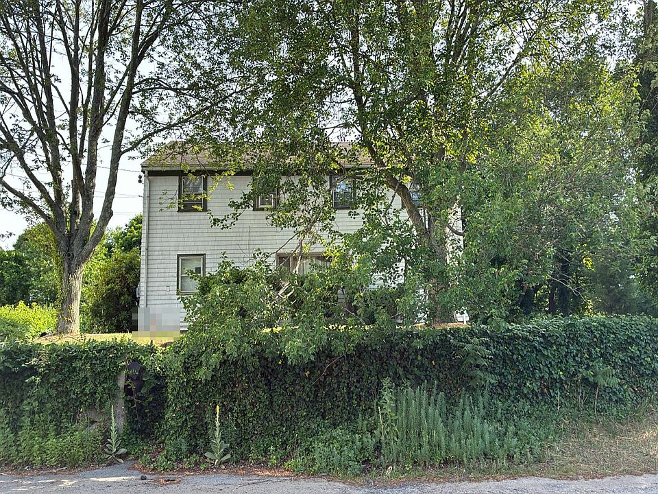 1st image of 386 Canonicus St