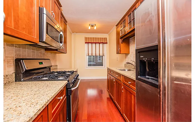 Sold by Douglas Elliman | media 2