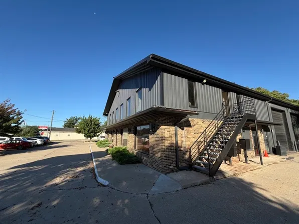 1135 Army Post Rd #Des, Des Moines, IA 50315