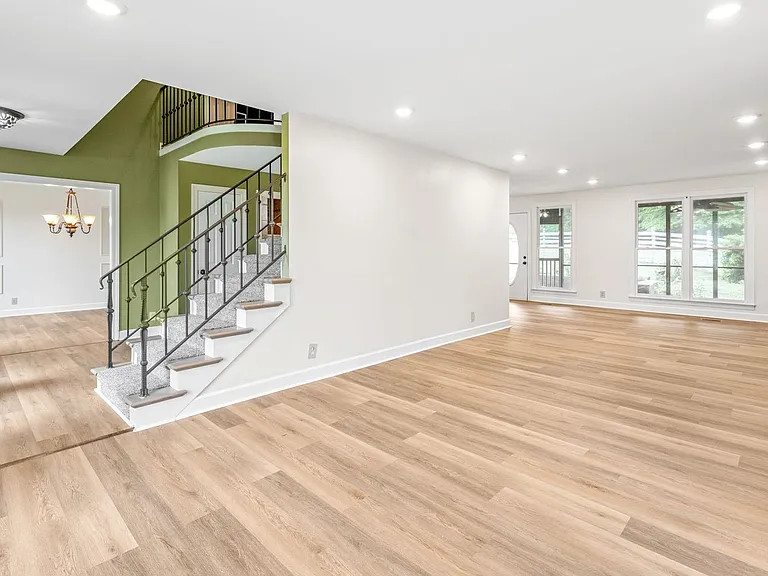 108 Rolling Meadow Dr — Photo 18