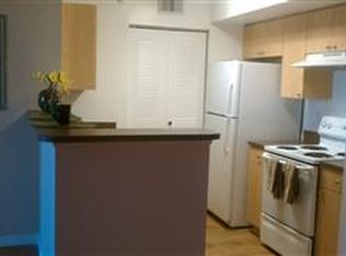 580 Exec Ctr Dr APT 402, West Palm Beach, FL 33401