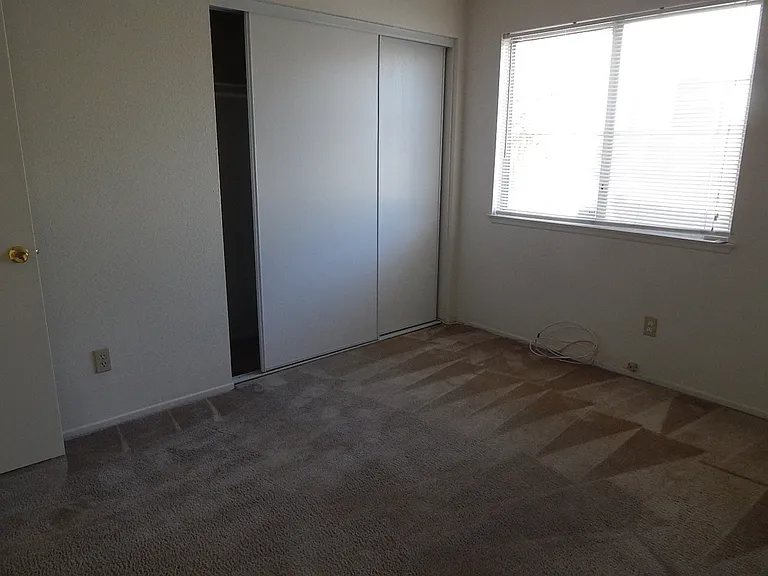 20410 Mesa Oak Dr — Photo 9