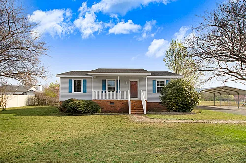 303 Wanda Dr Photo 1