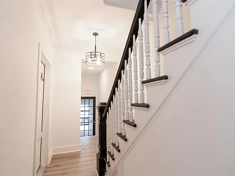 950 Broadway #2F — Photo 3