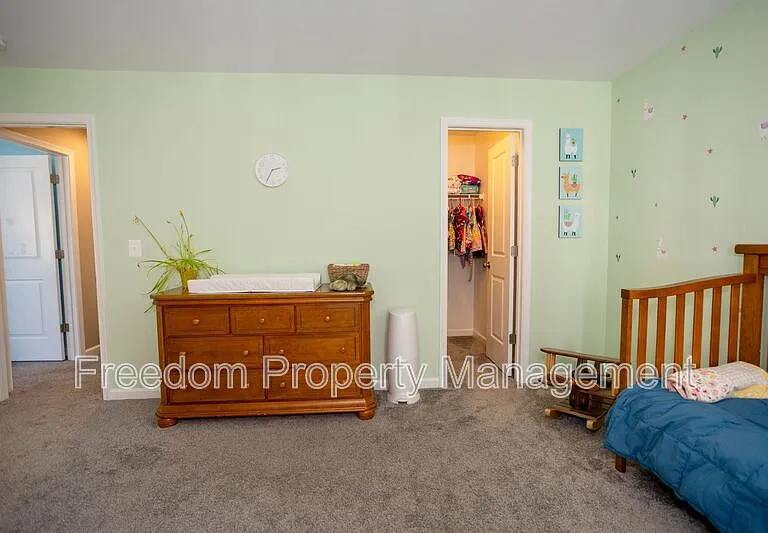 2425 Morgans Point Dr — Photo 47