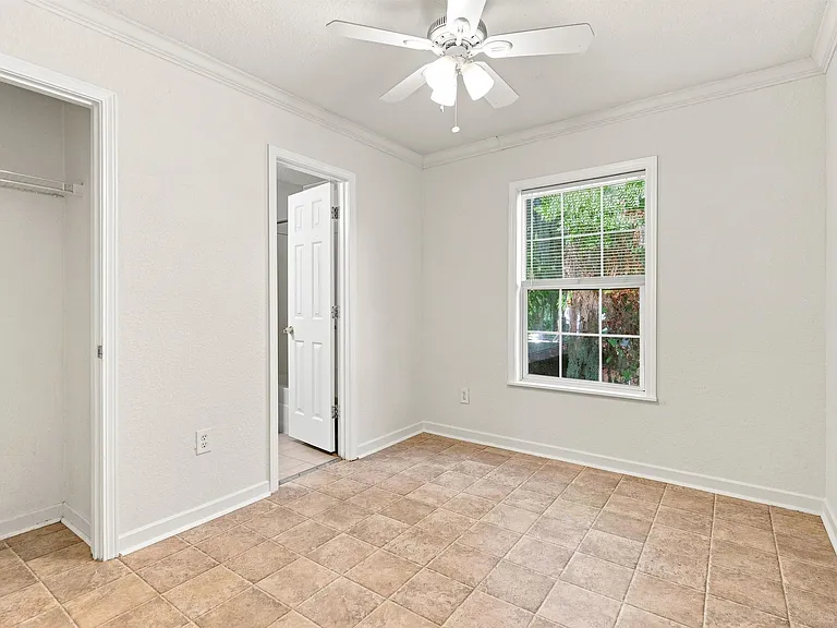 114 Cedar St #6 — Photo 16