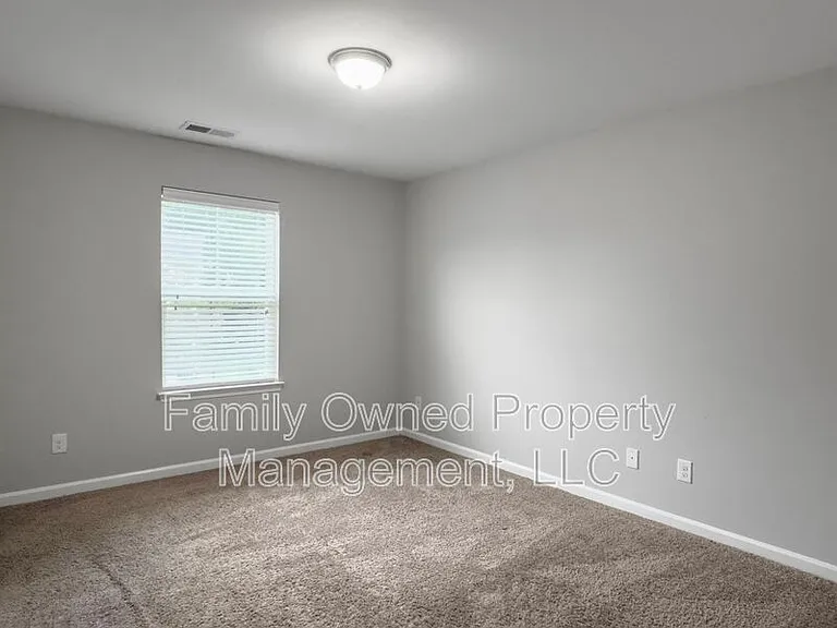 270 Jackson St — Photo 22