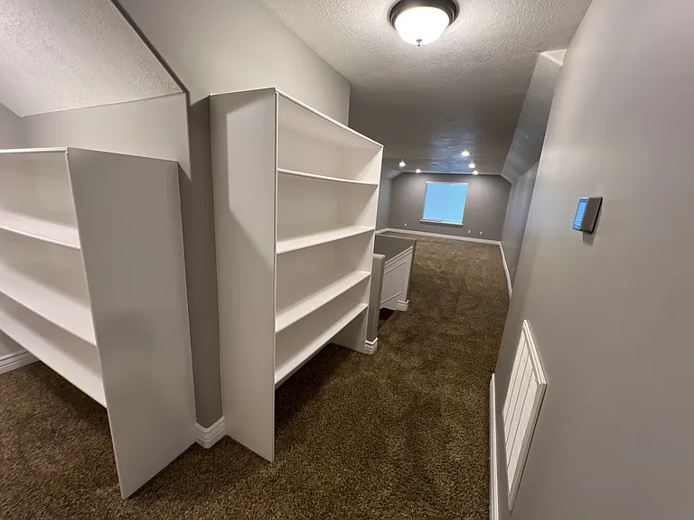 2254 N 1560 W — Photo 21