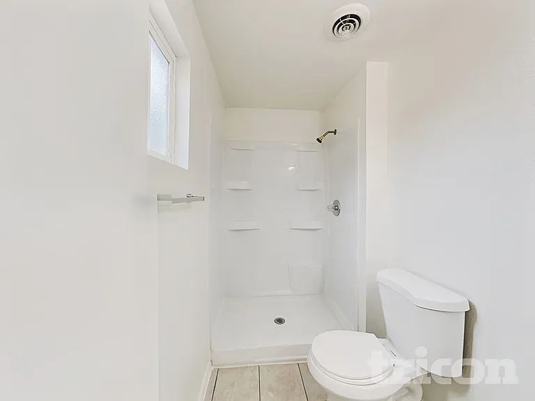 13215 N 42nd St — Photo 11