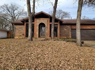 1528 Barron Ln, Fort Worth, TX 76112