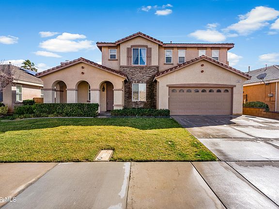 3rd image of 3642 Club Rancho Dr