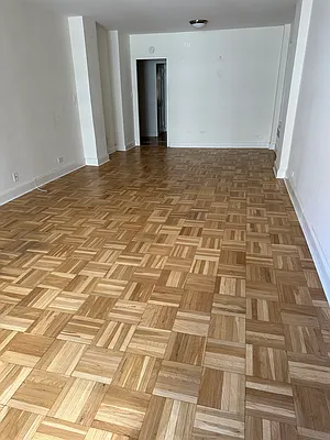 Rented by Real Estate Investors Group LLC | media 7