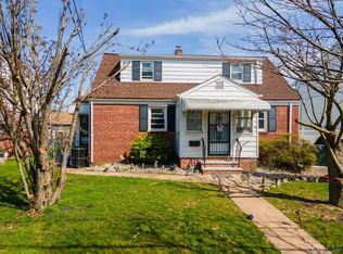 118 William St, Carteret, NJ 07008