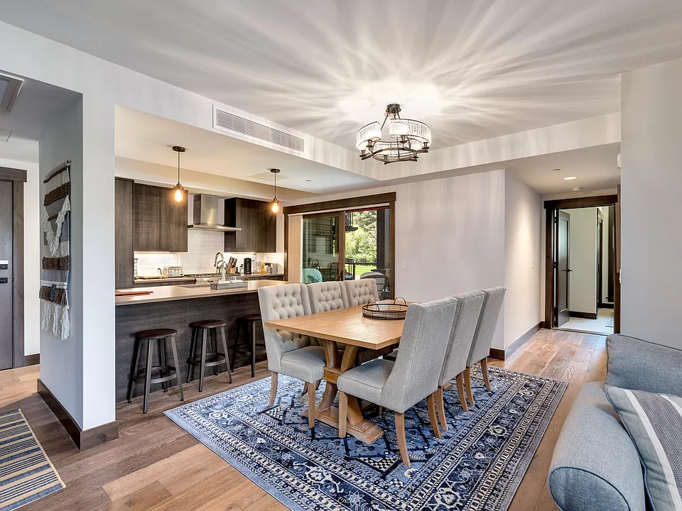 17 Tahoe Beach Clb #202
